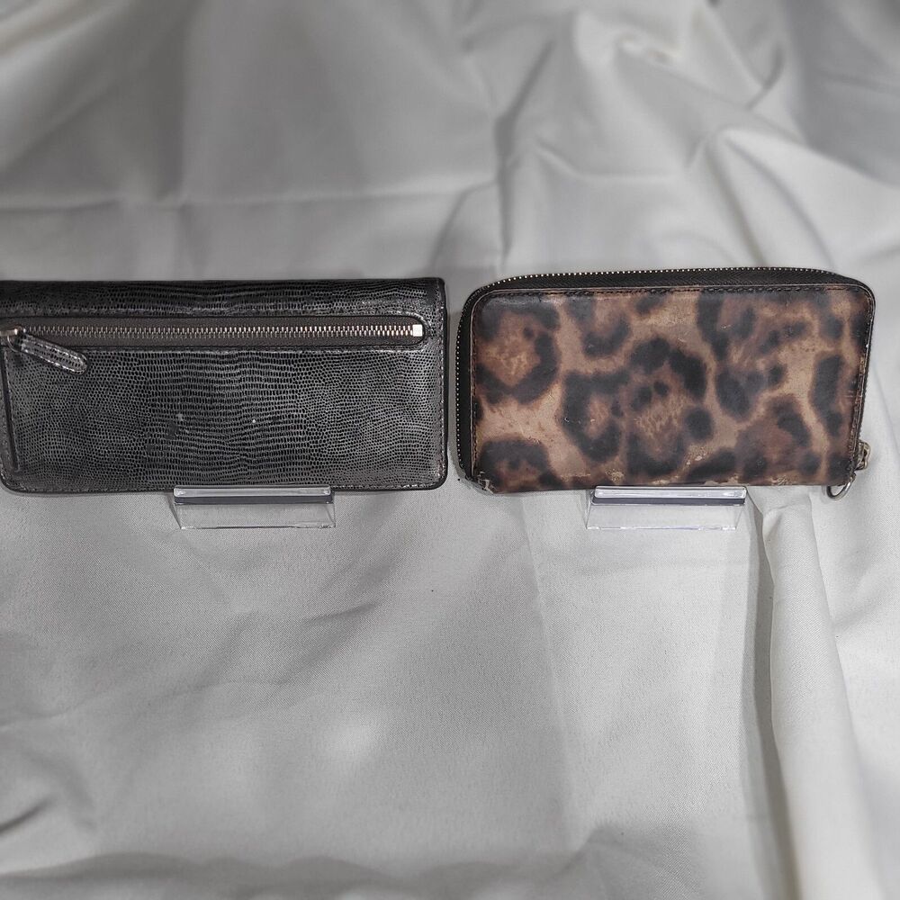 Selling 2 Michael Kors Purse And Wristlet For One Money Due 2 Condition